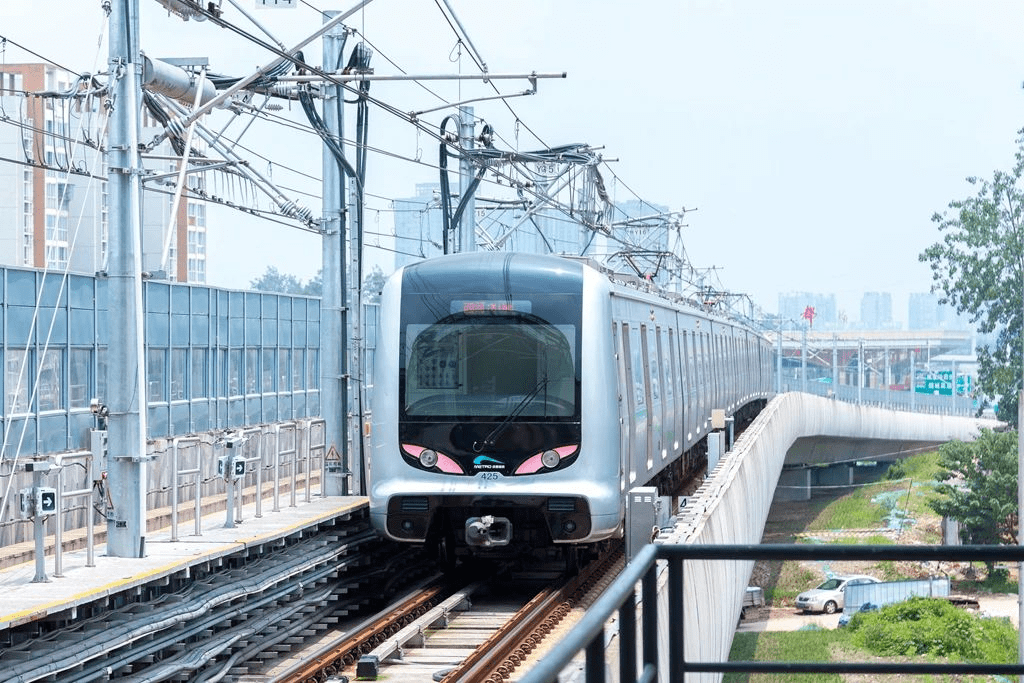 成都地铁语音报站又有新花样了,网友:啥时候成都话版本安排上?