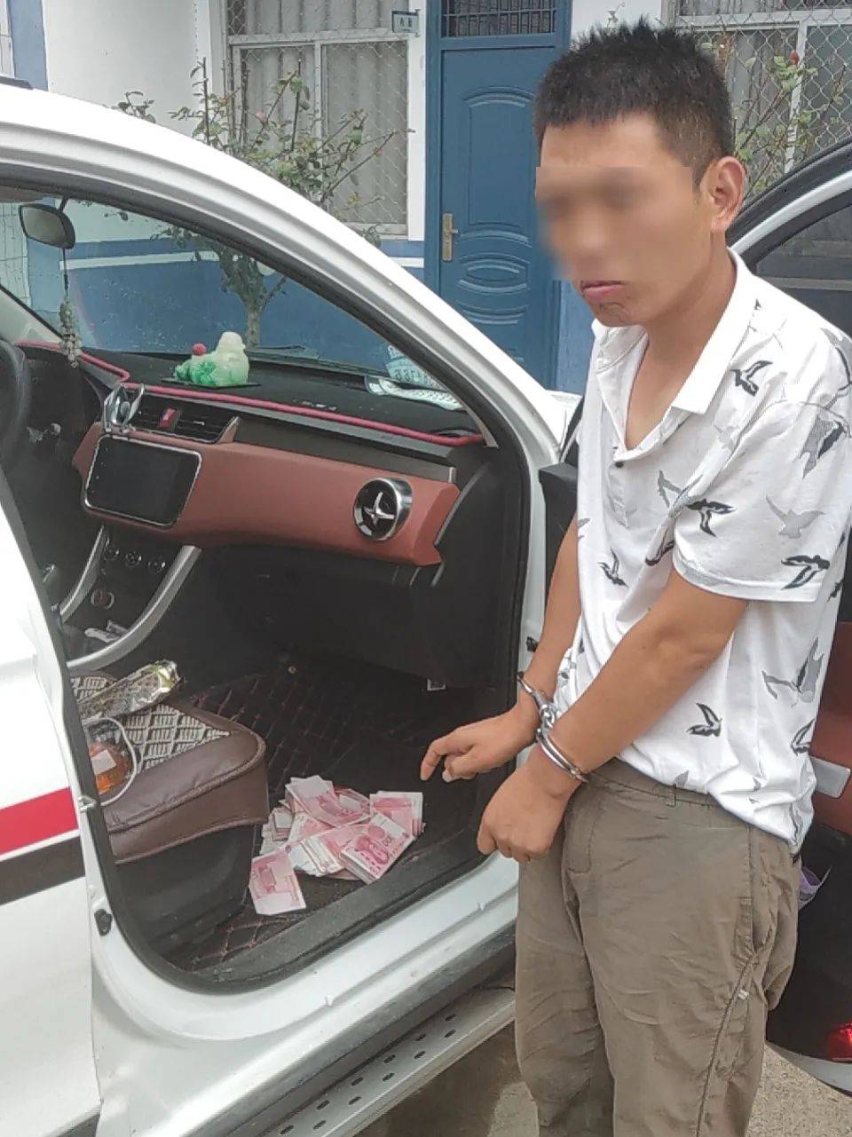 运城警方抓获20名吸贩毒人员