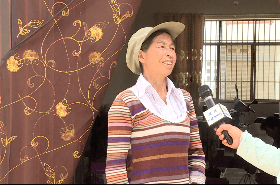 昭阳区凤凰街道龙山寨社区居民訾昌仙"跟他们没有合伙的时候我们是