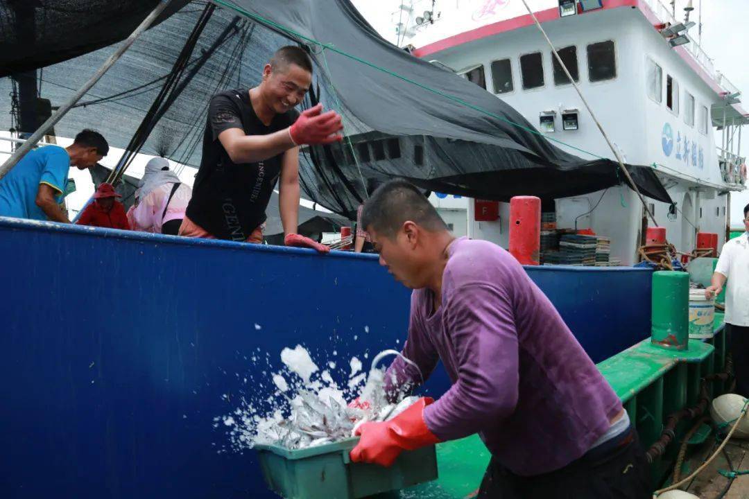 深海渔民五斗小民图片