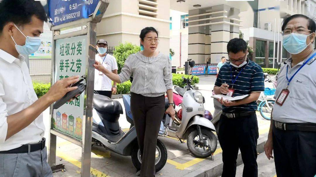 创文工作动态杜坤玲督导我市创文点位建设工作