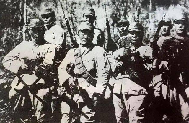 还有一位是机枪手张奚若,杨靖宇将军就是直接死于此人之手,而后来将割