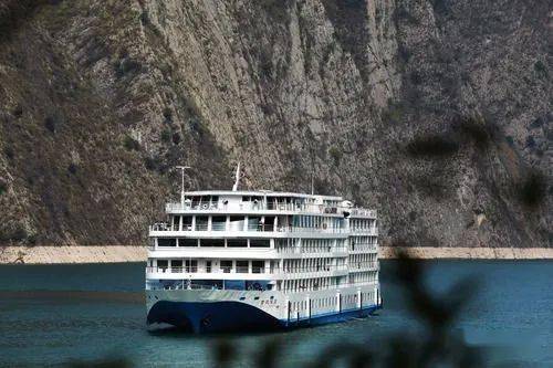 新华社记者 王全超 摄像"云中花谷"这样的景点,犹如珍珠般散落在巫山