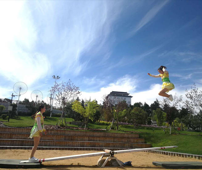 中国朝鲜族民俗园载歌载舞02尽显传统文化要素