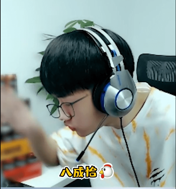 和平精英:晚玉开自杀挂?执行"替身复仇计划"再次失败!_不求人