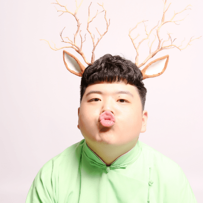 前排座售罄鑫荷相声汇圣朗卢山相声演员王小虾大头本周助演