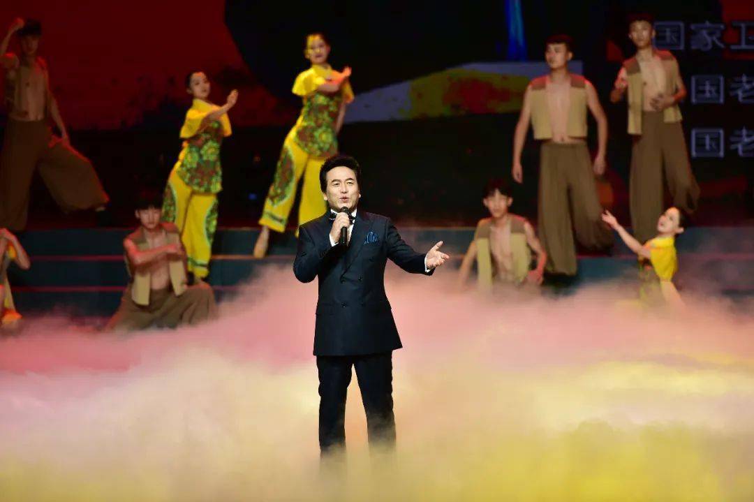 与爱同行泰鲁城投杯2020年度临沂市慈善助学晚会圆满举行