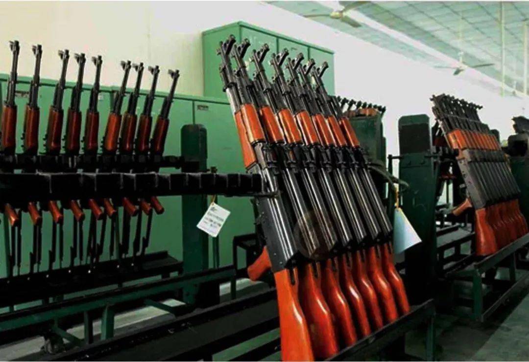 自1964年开始到1970年,辽宁先后新建和改造7个地方军工企业.