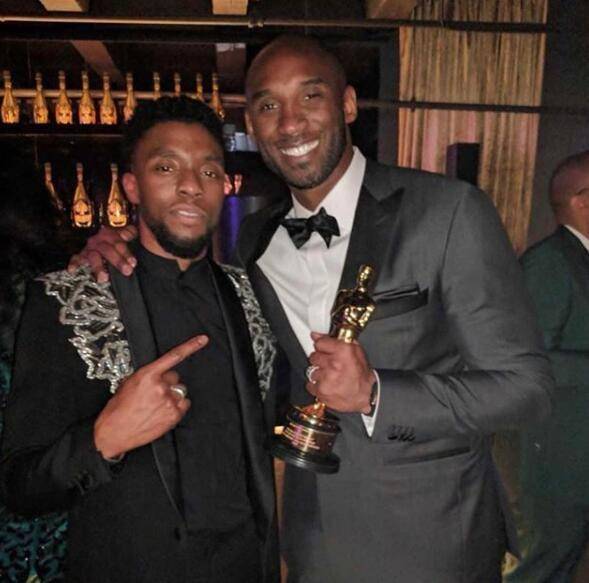 与科比合影助阵扣篮大赛黑豹男主与nba有缘