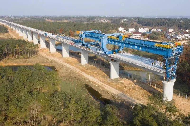 乘市而上两周年构筑交通网打通致富路潜山撤县设市2