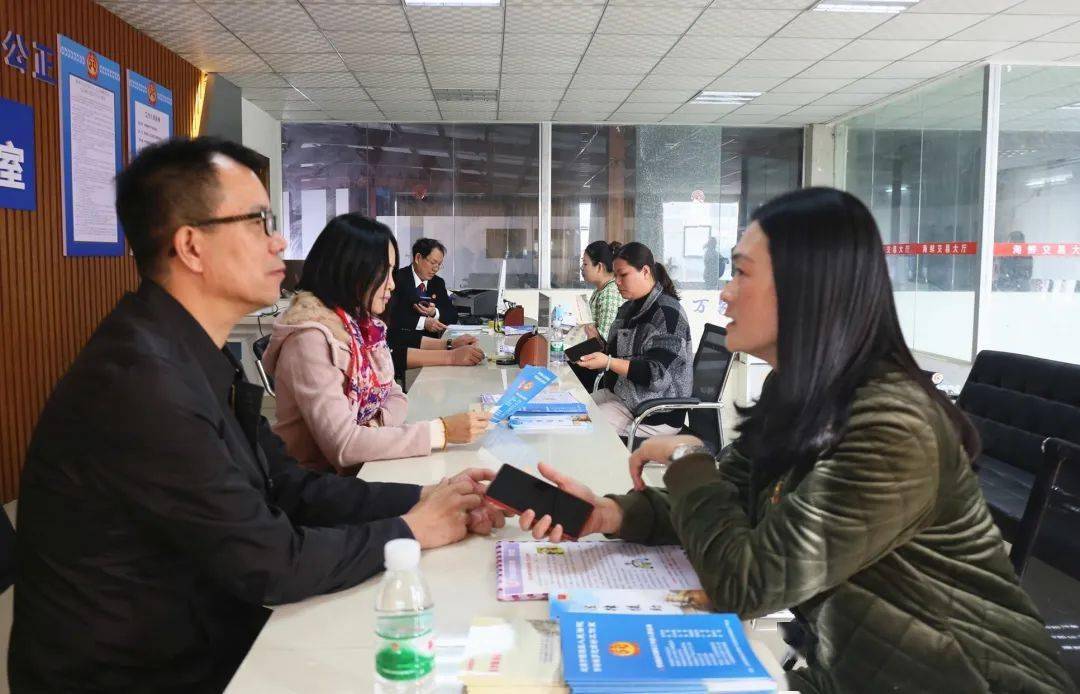 调解金额一年超500万元 —— 侨港多元解纷工作室好样的!_银海区