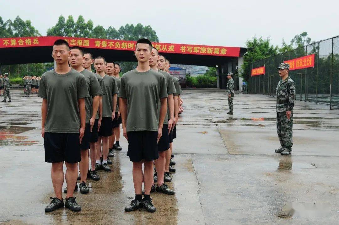 挡不住的豪情!江津527名预定新兵开启"军营模式"
