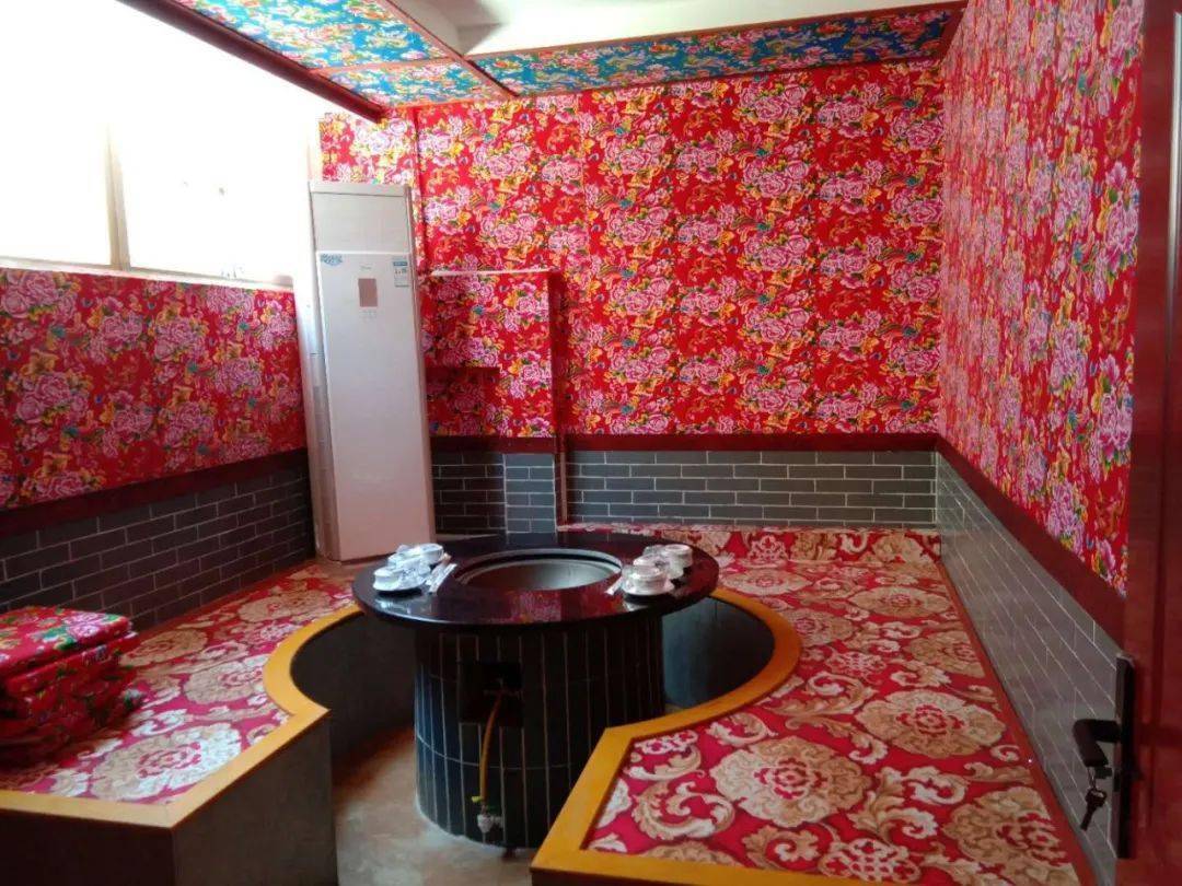 两店通用【灵宝·东北地锅城】仅59.9元抢购原价134元的超值套餐_铁锅