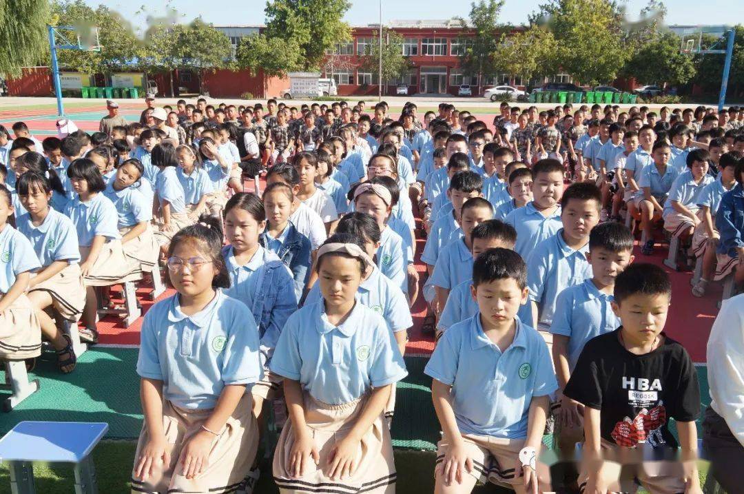 乘風破浪夢想啟航濮陽中原外國語學校國際部校區新學期開學典禮