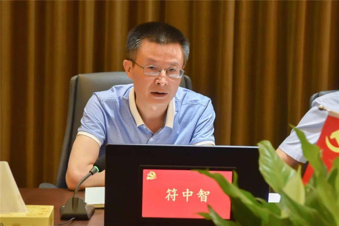 副市长龚德汉一行莅临常德一医调研