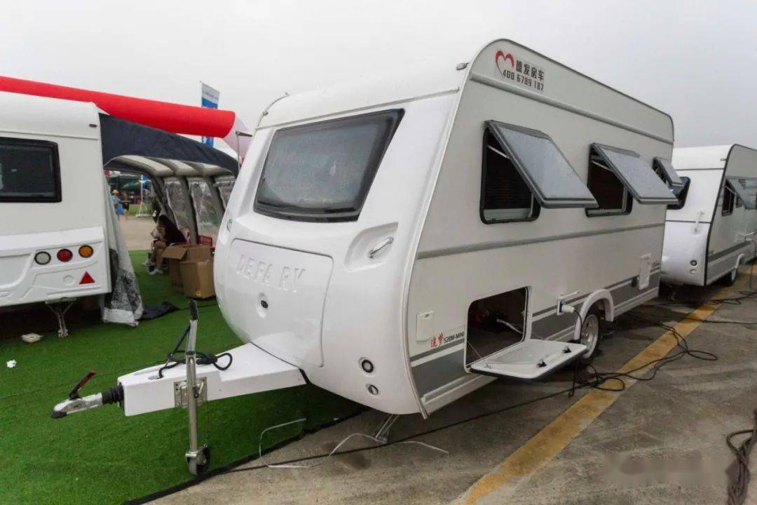展会第三日丨欧式移动公寓 德发追梦520s拖挂房车