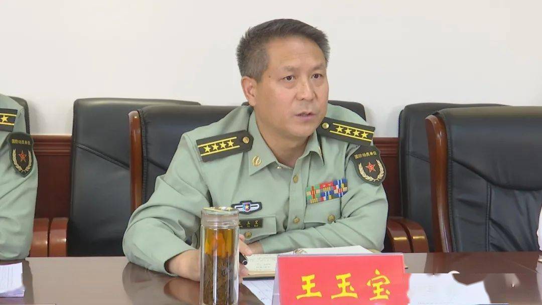 会上,任红波组织学习了廉洁征兵纪律规定,省军区优先定兵原则,李传龙