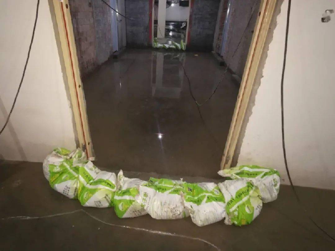 虽终止应急响应,但秋汛严峻不容懈怠——商鼎抗洪防汛侧记