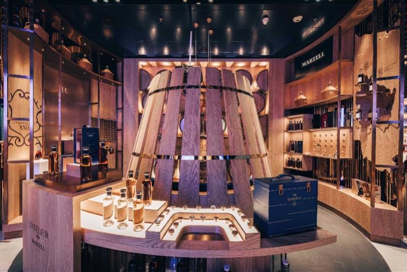 法国干邑品牌马爹利在深揭幕首家全球旗舰店_手机搜狐网