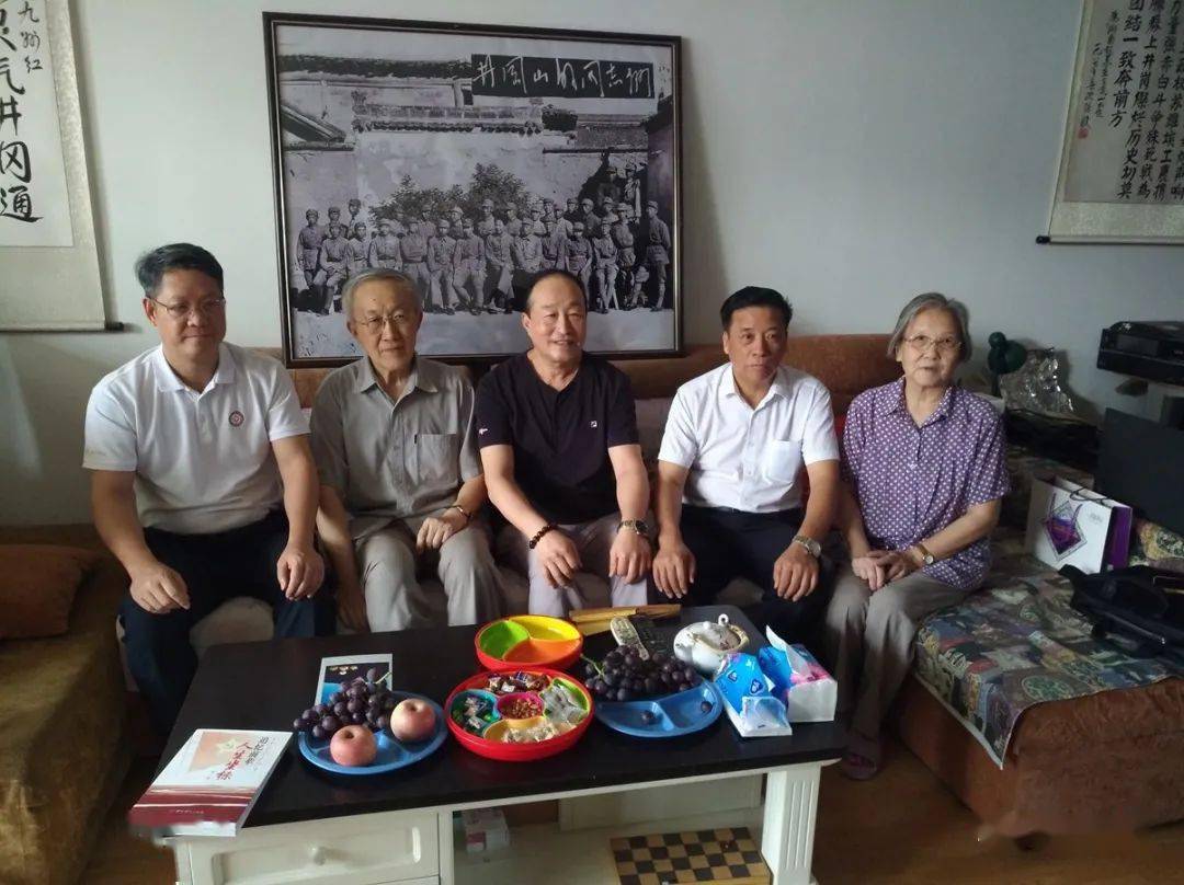 涂运发详细介绍了今秋十月在南雄召开"南雄市革命先辈后代苏区振兴