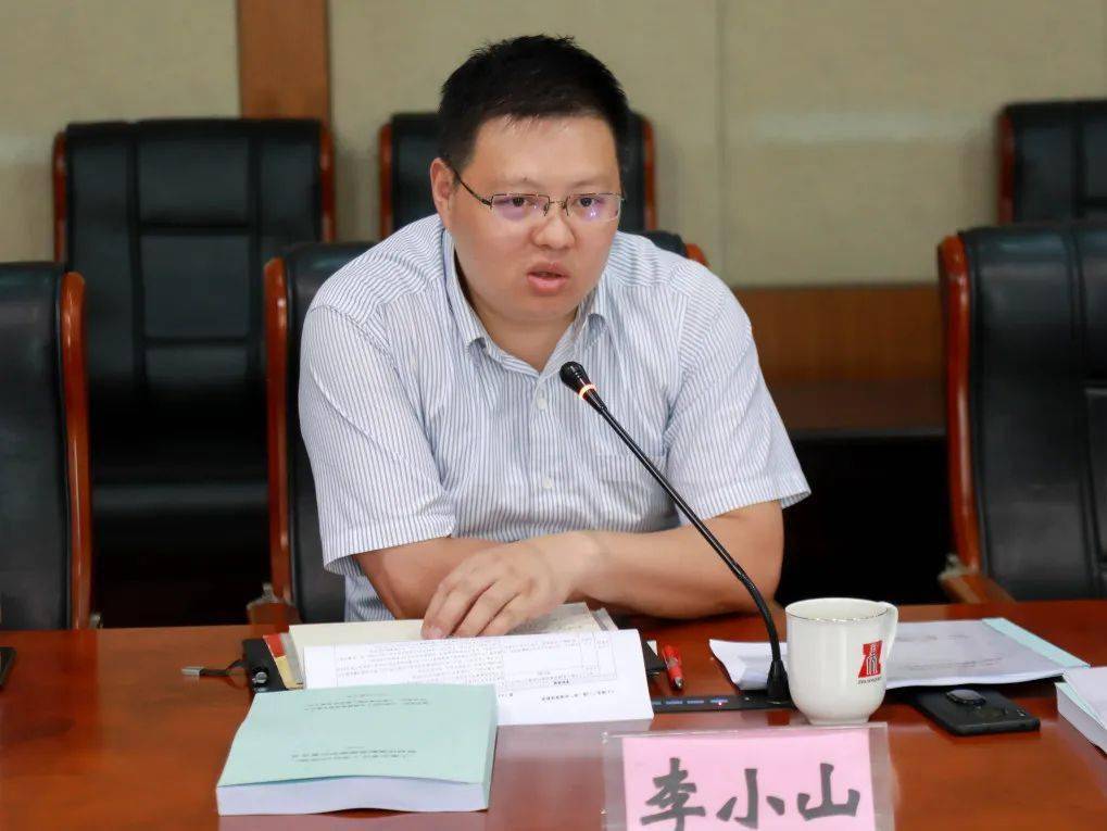 李小山强调颛桥镇历来很重视生态环境保护,严把项目准入关,近几年也在