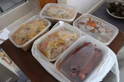 杜绝浪费,吃不完的饭菜如何打包?_食物