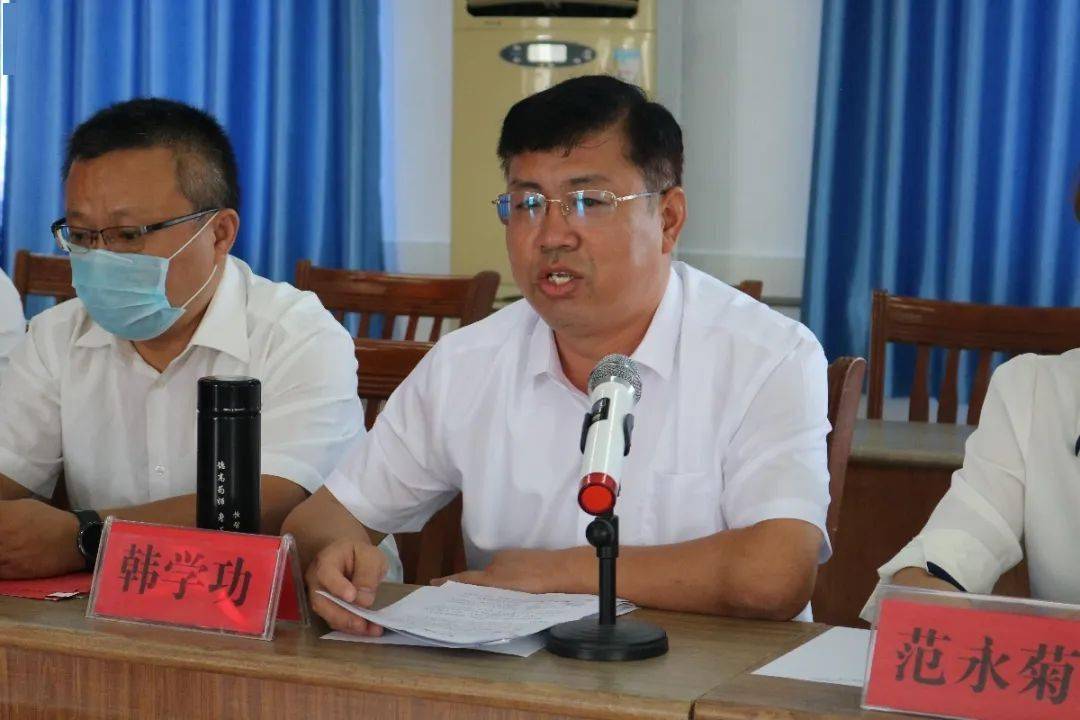 崔增力在讲话时要求,要树立"为天地立心"的理想信念,坚持以身作则