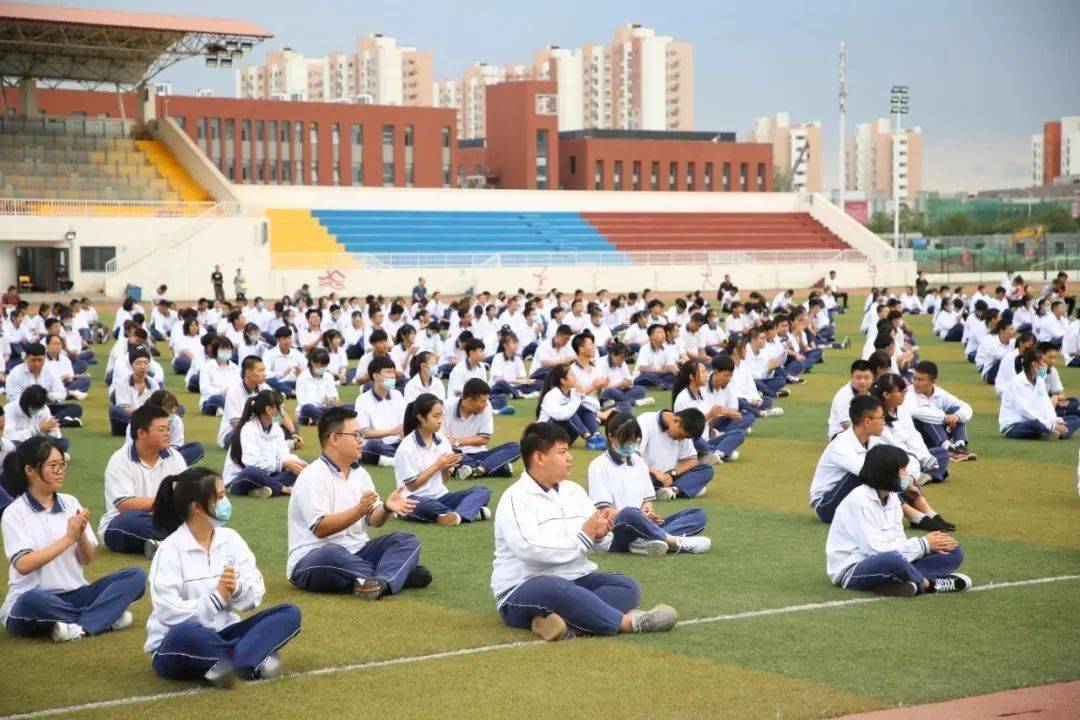 【荣程公益】连续六年专款褒奖 荣程集团助力葛沽学子梦想起飞!