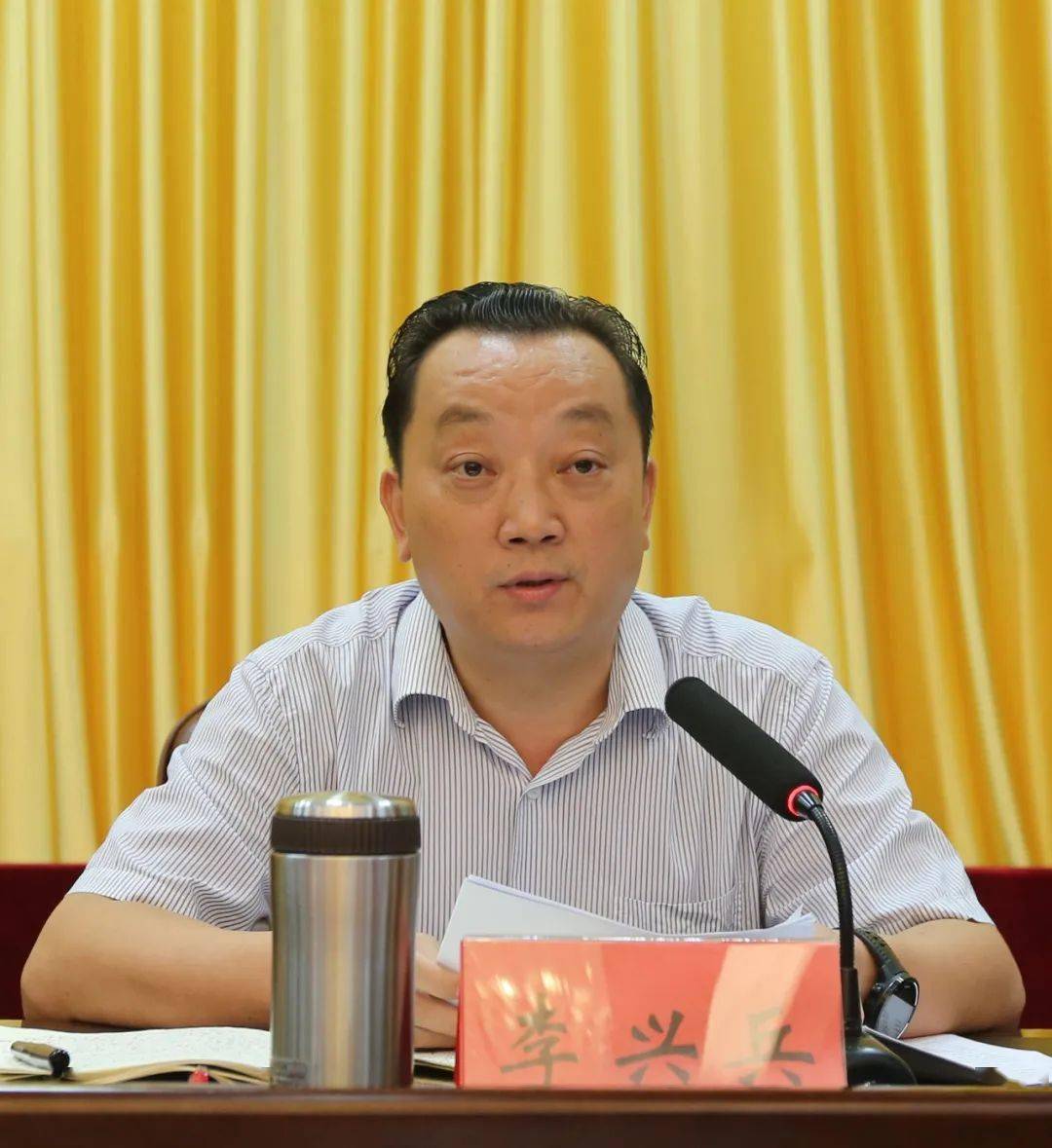 当阳坚持刀刃向内久久为功打造一流营商环境