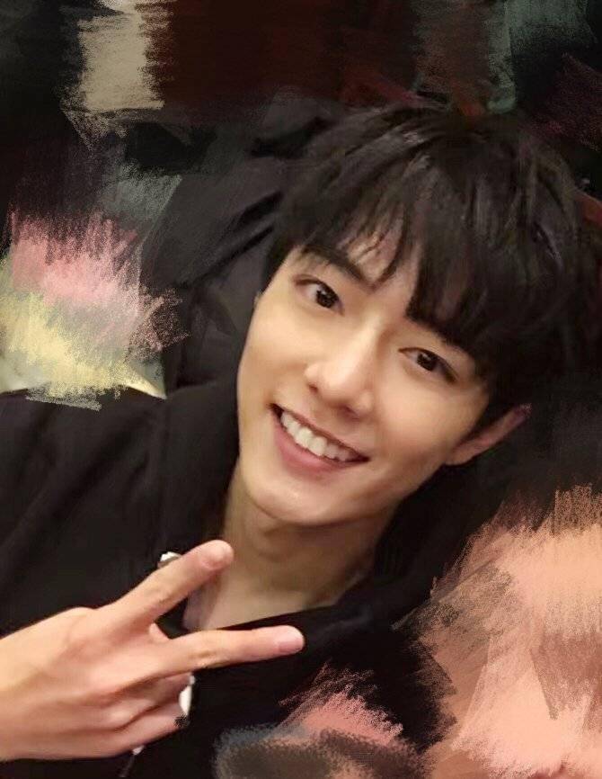 考古小铲子挖到肖战旧照一张是高中生小赞没错了