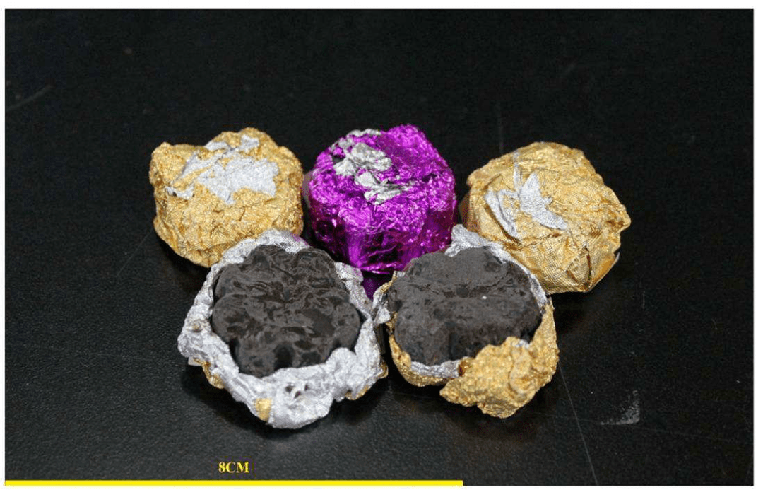 这种"巧克力"中含有大麻酚成分,吸食大麻过量会损伤身体手脚颤抖,心跳