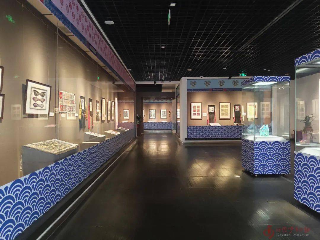 展览|枕上添花 帐中观曲——吉林市博物馆藏满族绣品展