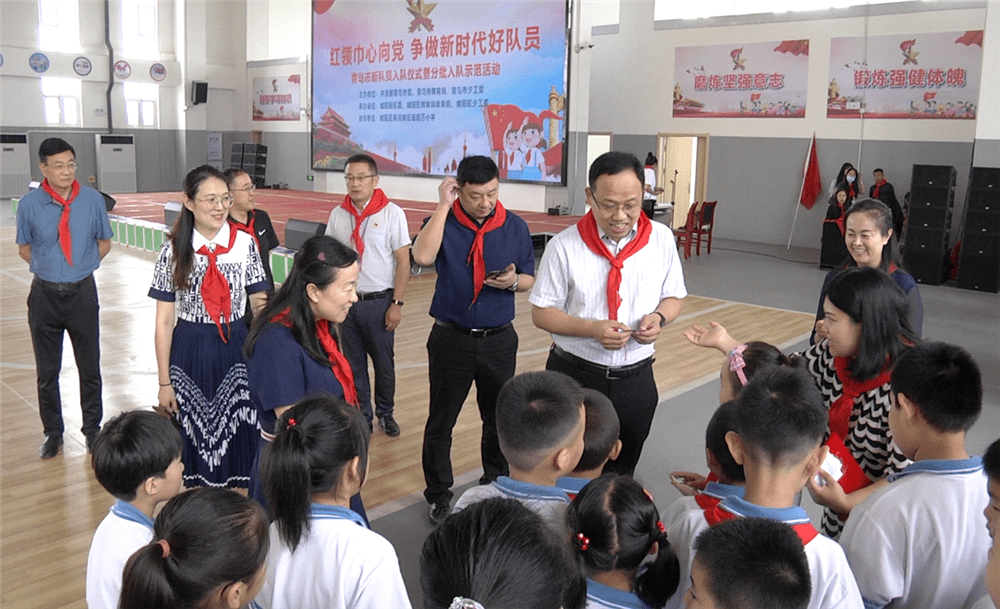 棘洪滩南万小学图片