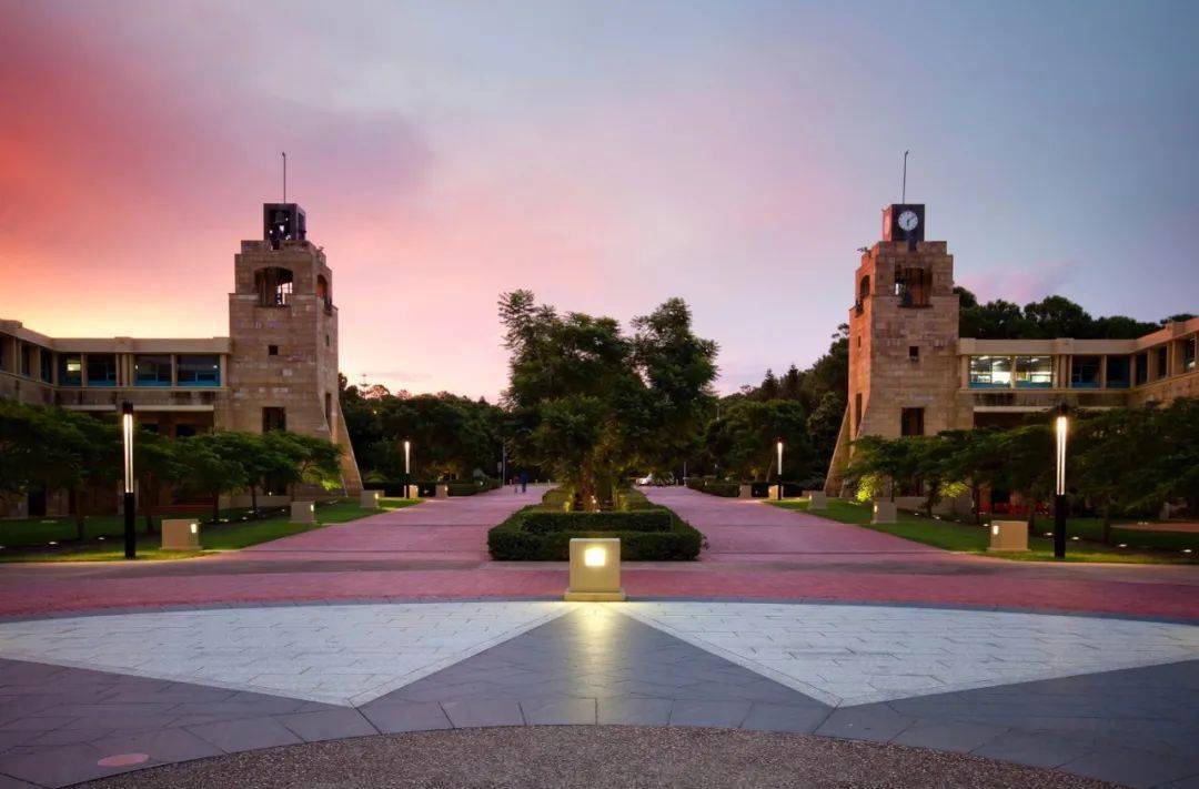 非母语的我在邦德大学读法律这滋味有点酷