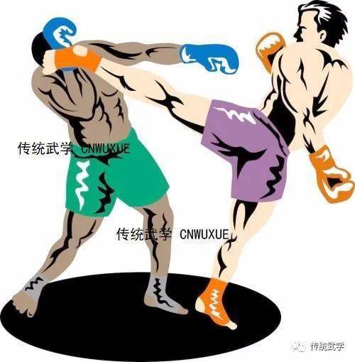 动作规格:实战姿势站立,重心移至后腿,膝关节略屈,脚尖外展,前腿提膝