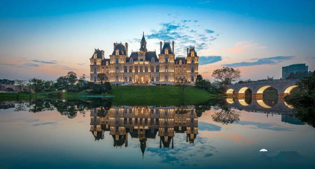 【洪涛股份】 全球顶尖企业大学核心功能区——华为开发者大会会场