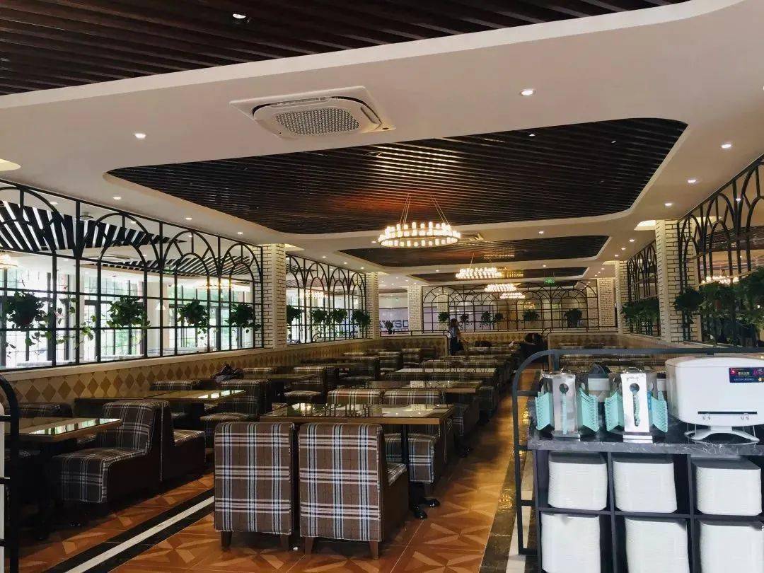 上财有健身房了, 那我就放心吃了_食堂