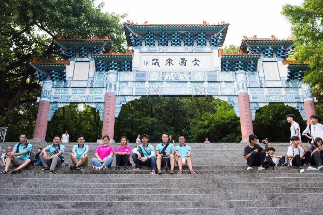 拥有大凤山,凤岭,榕园,何地岗,容山等大片山林公园,绿化面积居容桂之