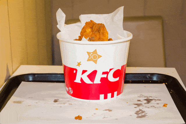 kfc网红炸鸡回归39元5块满桶都是腿