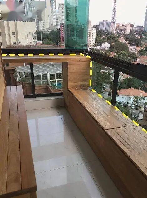 你家阳台只用来晾衣服?邻居在阳台外侧打排矮柜,这做法太值得学