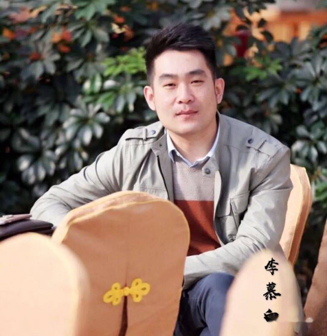 【作者简介】李慕白,1983年出生,原名殷志强,山西省长治市北外环路