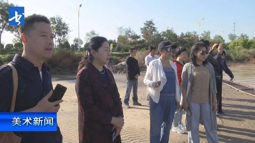 快讯 | "情系乡土 西口长歌"沿黄美术作品(河曲)展在河曲美术馆开展