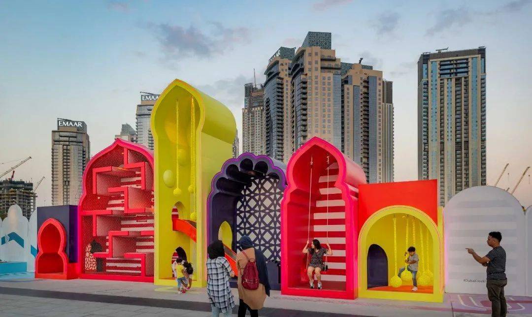 分享迪拜克里克港largescale游戏装置