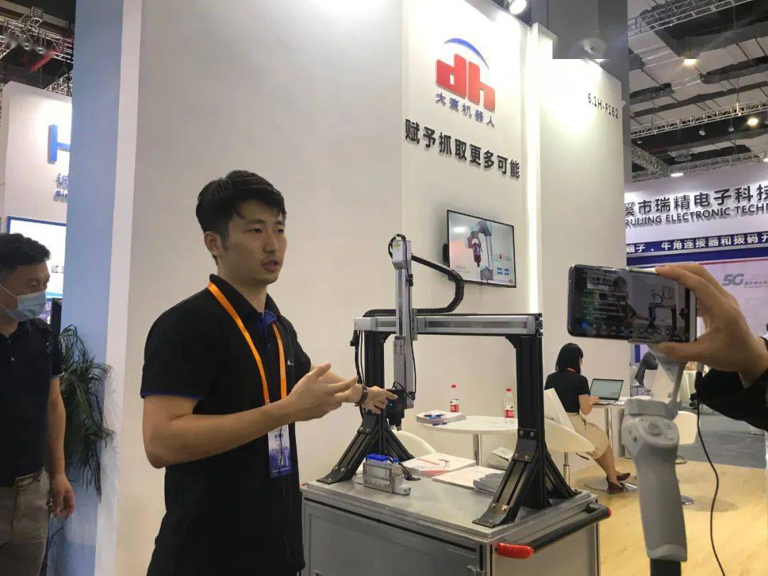 方案的国家高新技术企业,大寰机器人一直通过自主研发驱控一体化技术