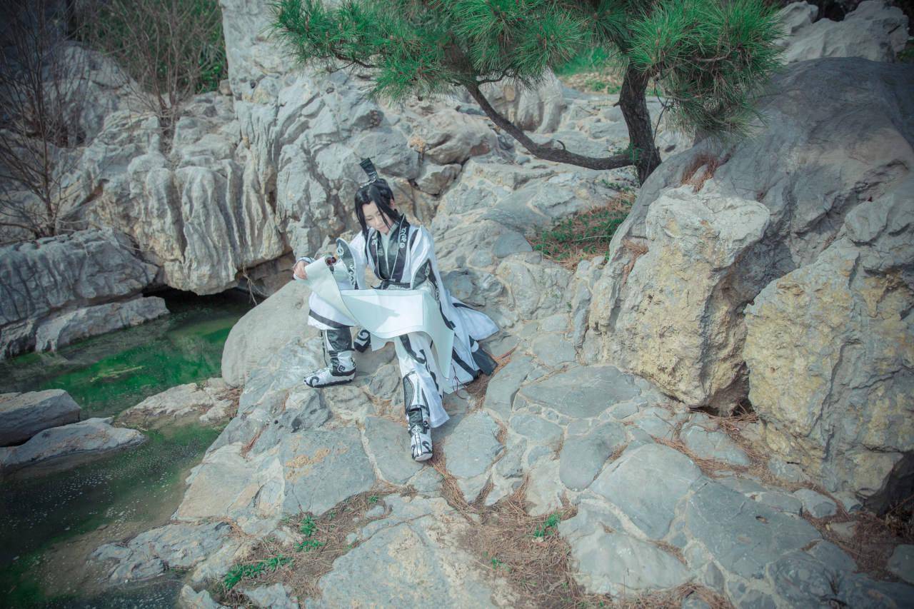 剑侠情缘三破军道长cosplay_洛弈