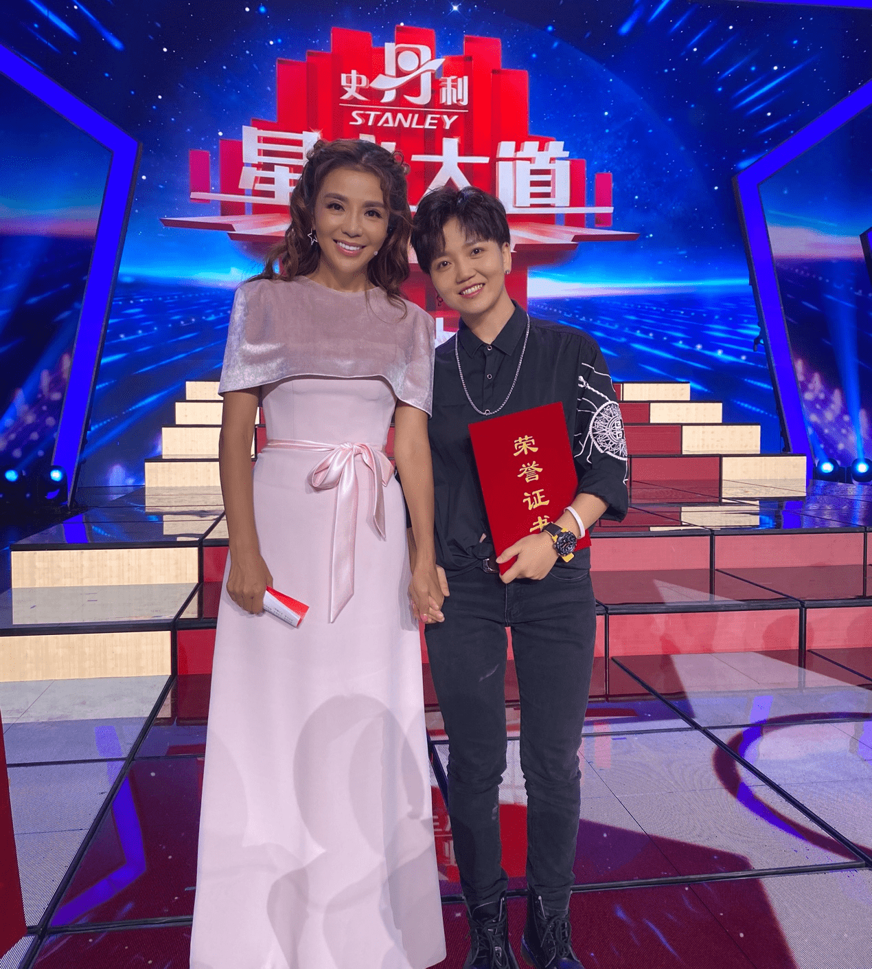 《星光大道》首播最新周赛,a站up主王志心斩获冠军