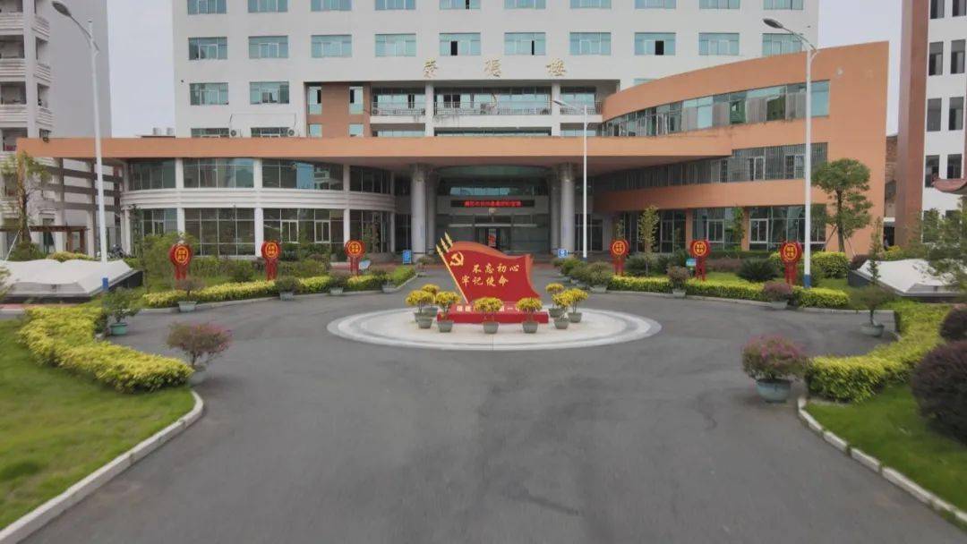 平和一中实施精细化管理办人民满意学校