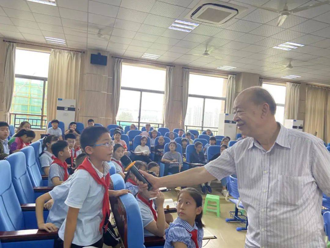 启航梦想,智造未来 ——空军军事专家傅前哨爷爷为乔小学子作无人机专题科普讲座-搜狐大视野-搜狐新闻