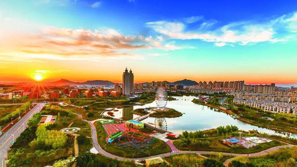 央视直播相对论众城共话之大连丨庄河市民接受采访共话生态之美