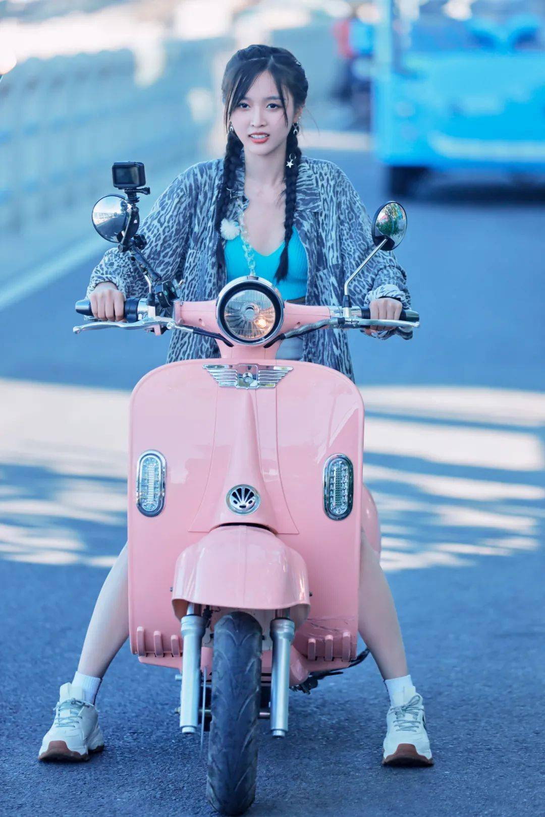 《完美的夏天》捞海鲜之旅,吴宣仪喊黄新淳回家吃饭